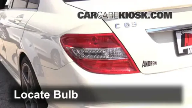 2010 Mercedes-Benz C63 AMG 6.3L V8 Éclairage Feux de position arrière (remplacer ampoule)